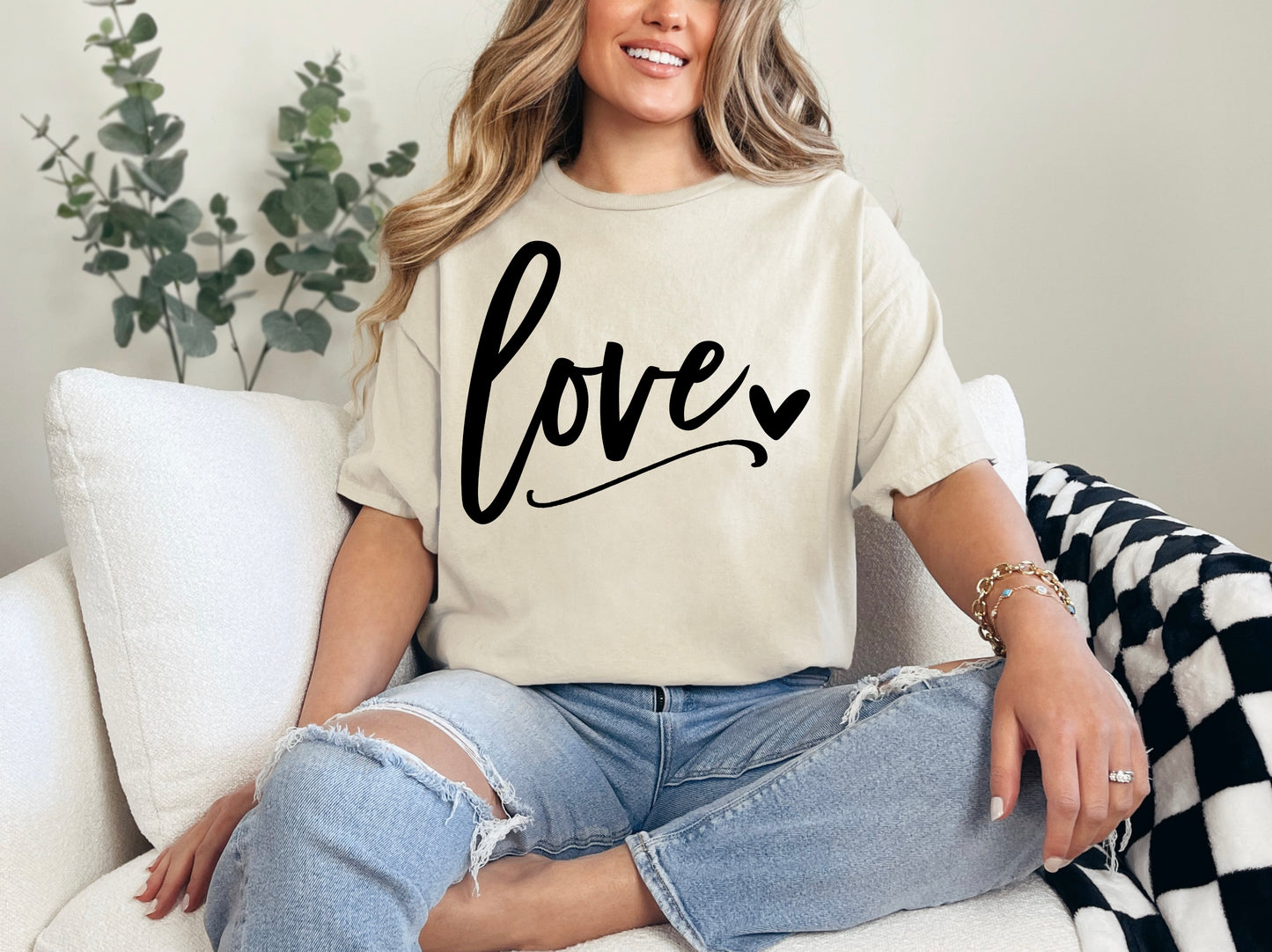 Love Valentine’s Day Shirt